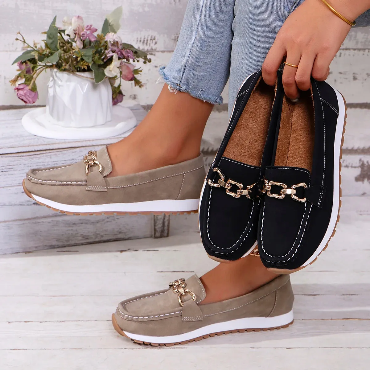 2024 Spring Autumn Women's Flats Shoes Fashion Round Toe Loafers Casual Slip-on Women's Metal Decoration Flats Large Size Shoes