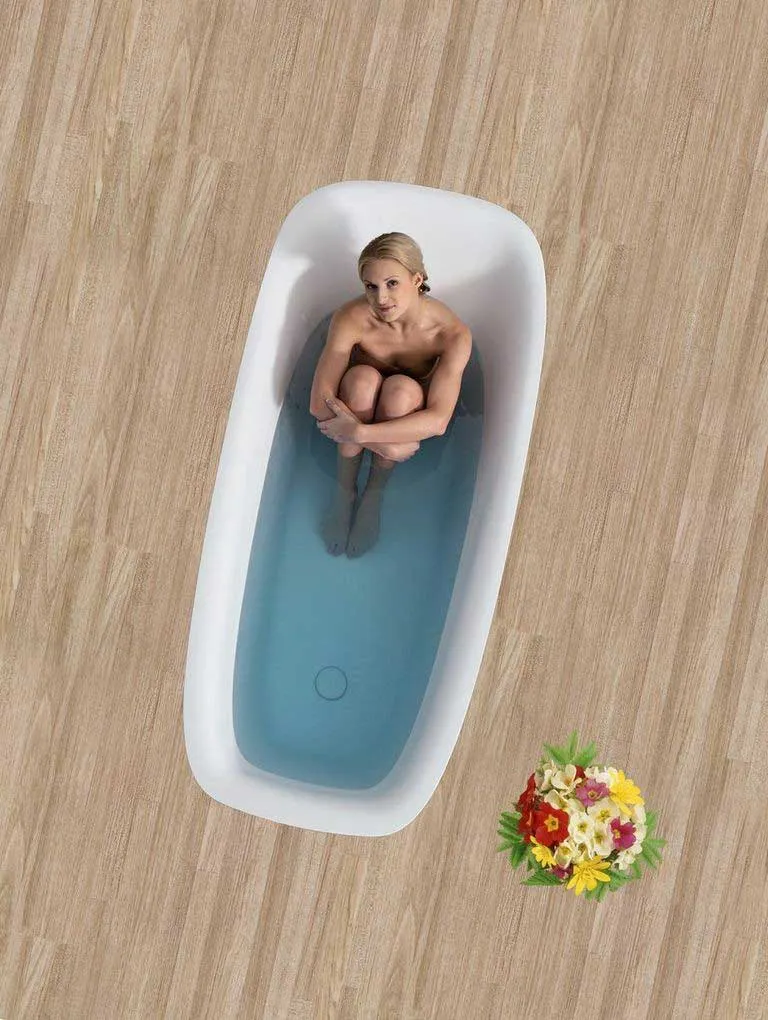 Aquatica Emmanuelle 72" x 34" Slipper Tub
