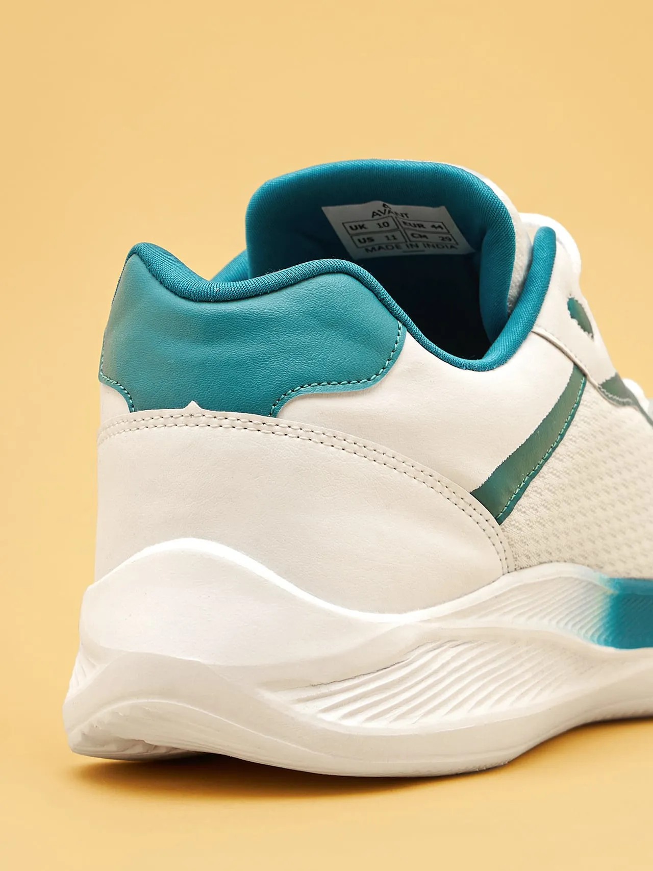 Avant Men's Softride Walking Shoes-White