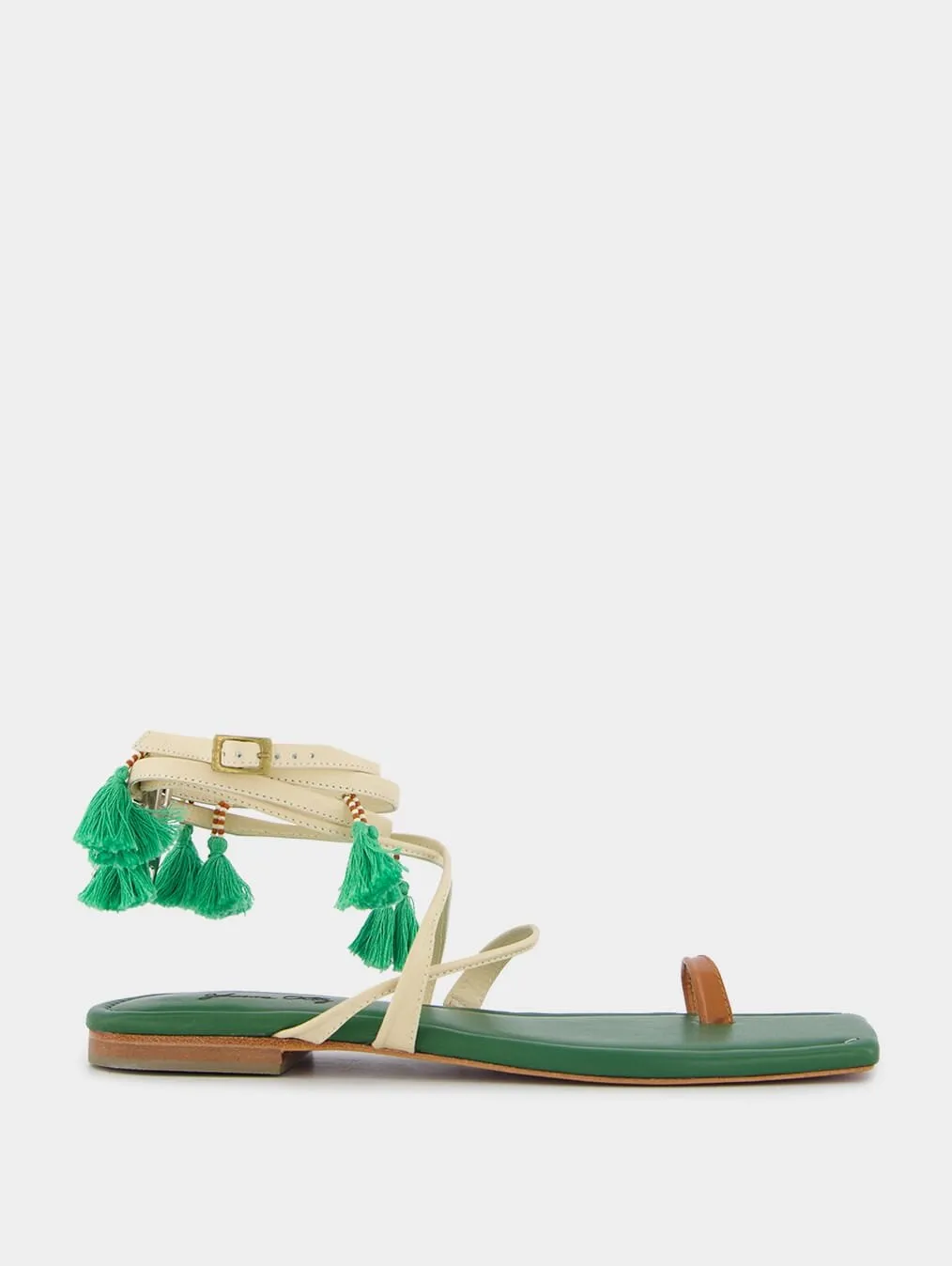 Conversando Con El Viento Sandals