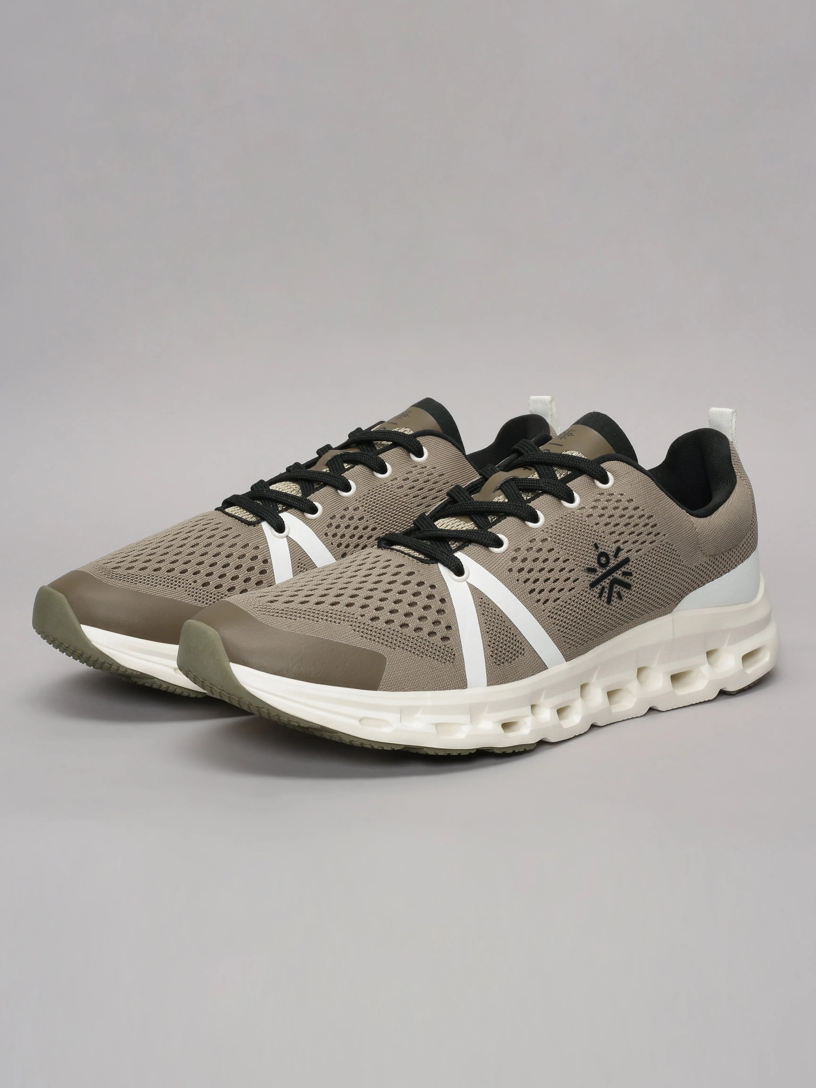 cult Men's Ethereal Running Shoes - Brown