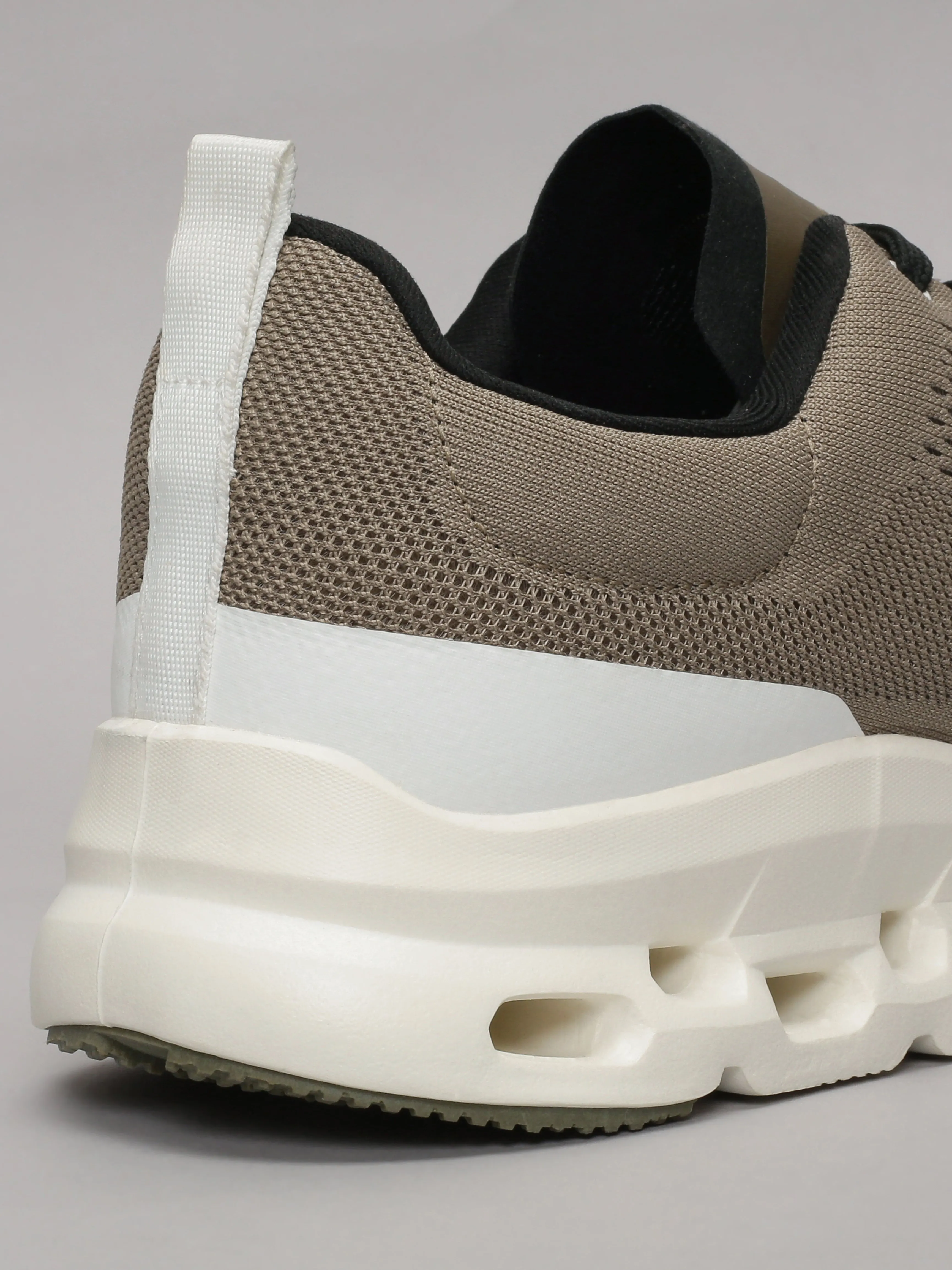 cult Men's Ethereal Running Shoes - Brown