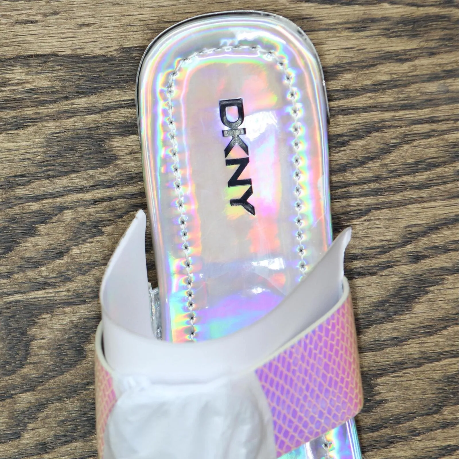 DKNY Women's Flat Slip On Sandal K4169795 Silver Iridescent Halcott 10M