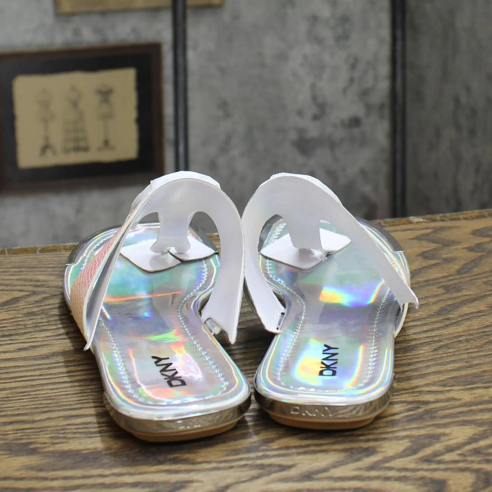 DKNY Women's Flat Slip On Sandal K4169795 Silver Iridescent Halcott 10M