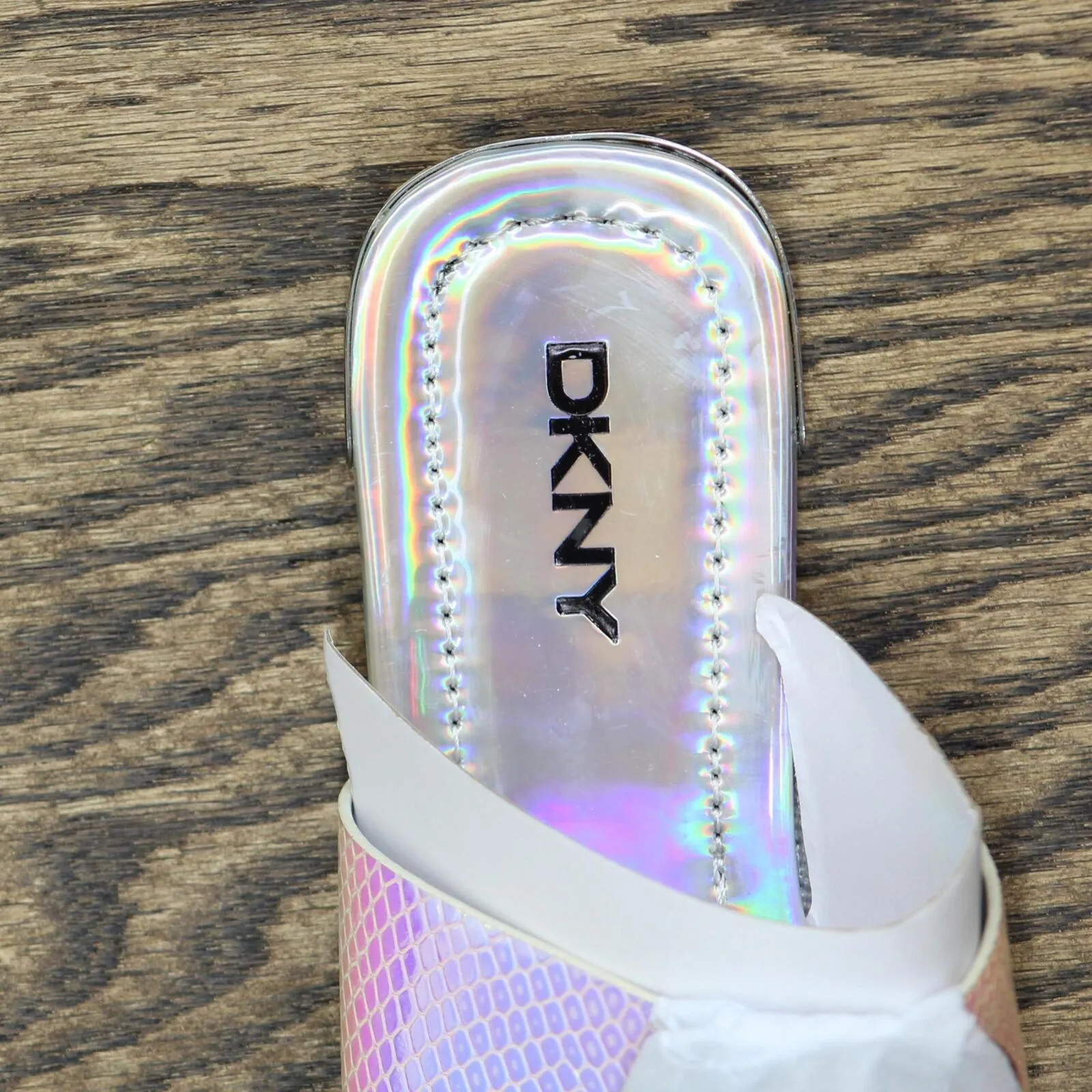 DKNY Women's Footwear Isha Flat Sandal K4169795 Silver Iridescent Halcott 8M