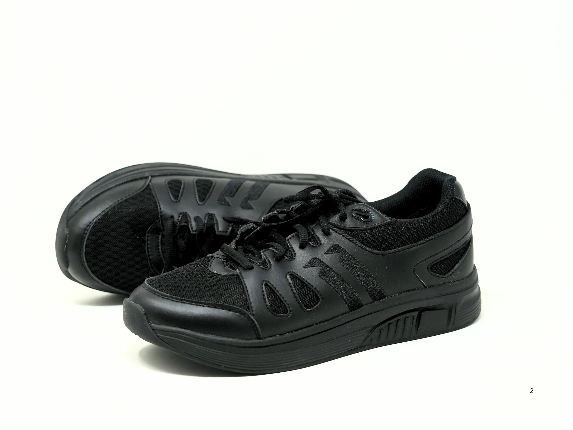 FITec 9330 Black - Lady's Added-Depth Light Mesh Walking Shoe
