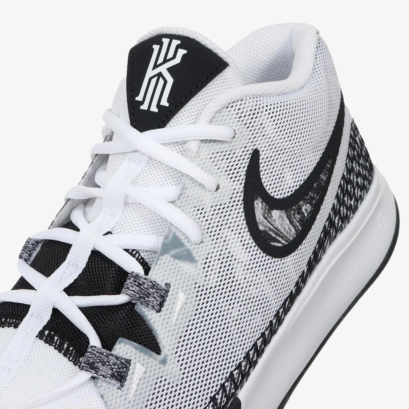 Kyrie Flytrap 6 - 'Zebra Savannah'