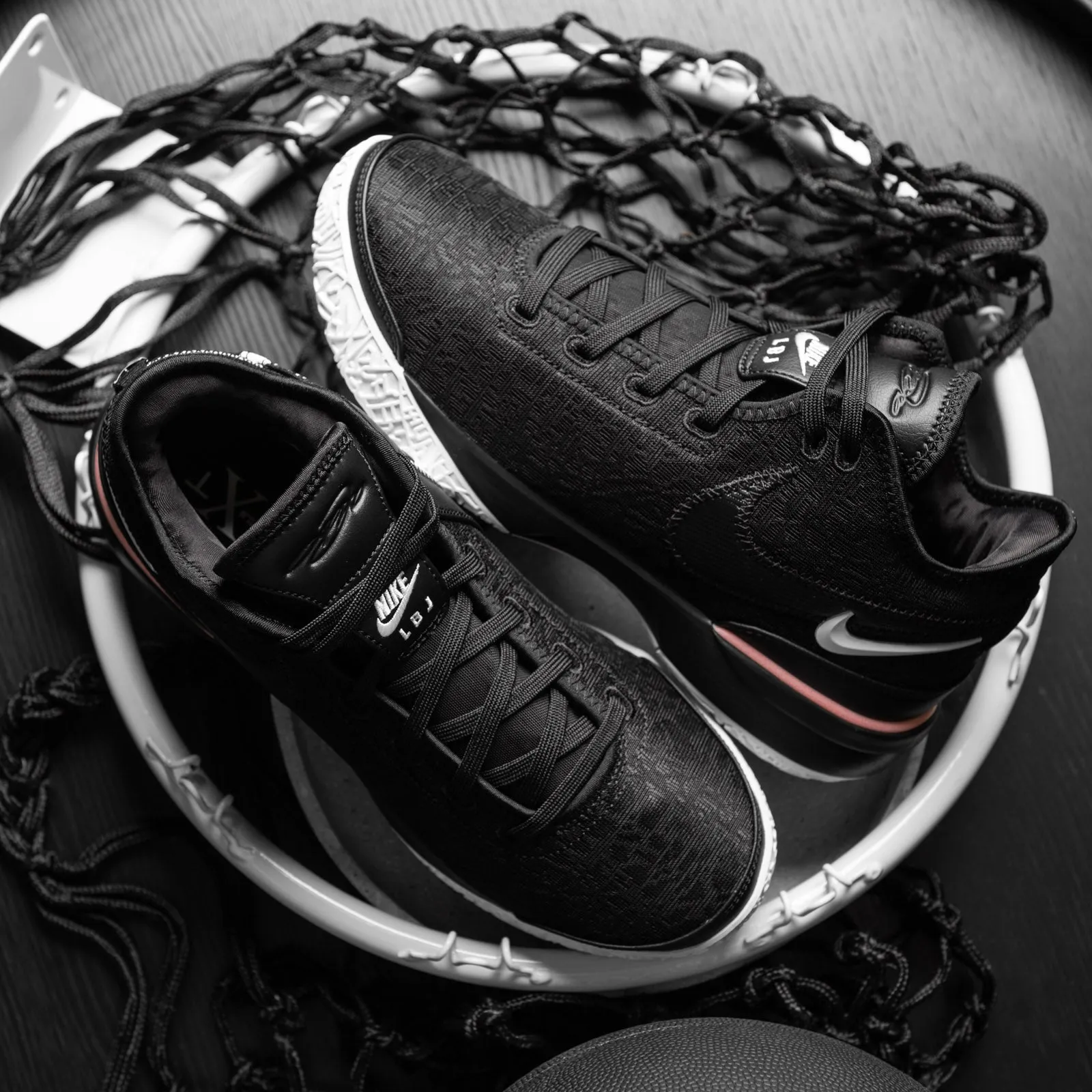 LeBron NXXT Gen - 'Black'