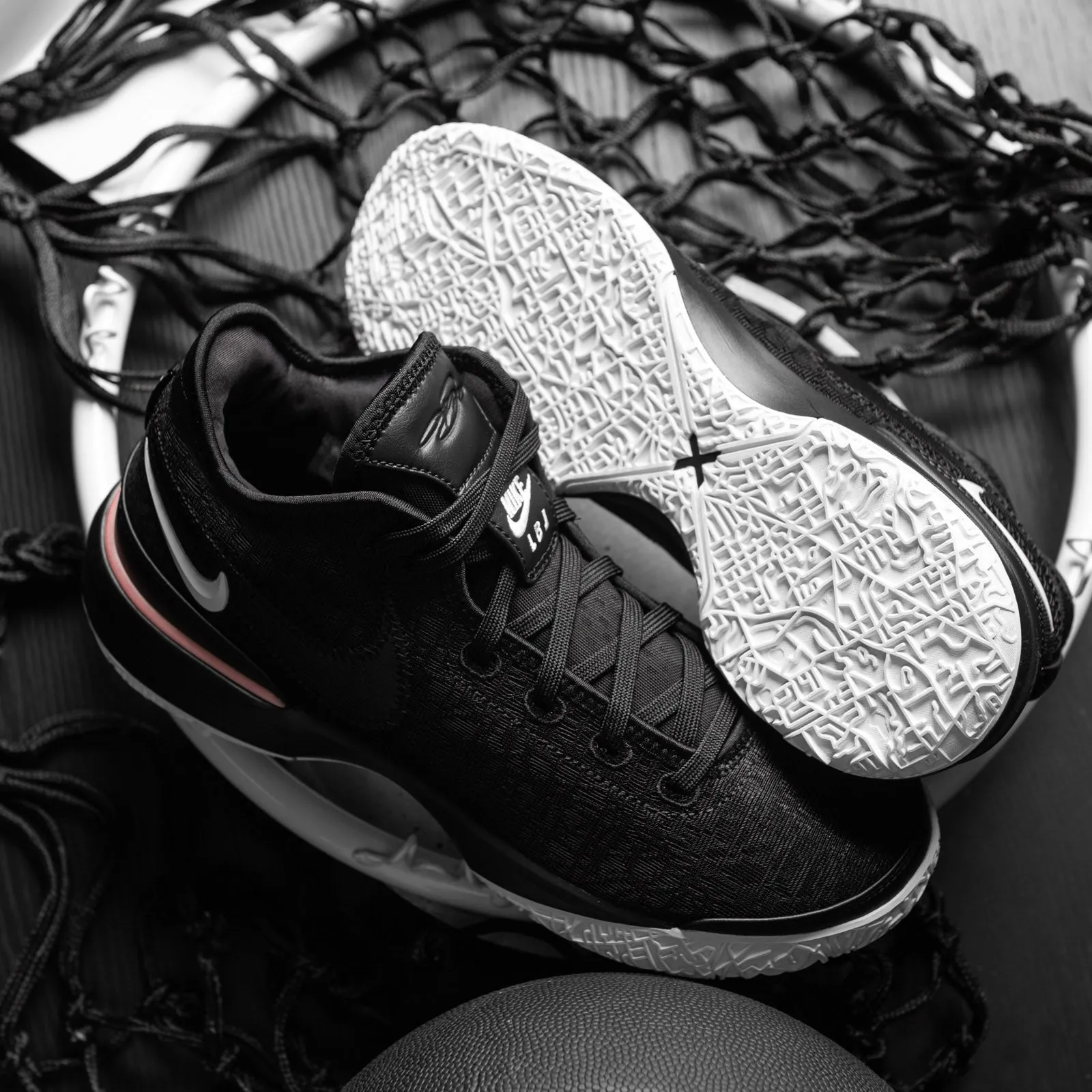 LeBron NXXT Gen - 'Black'