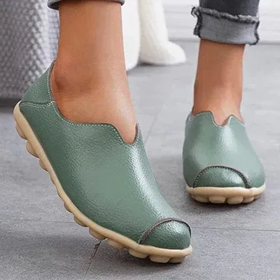 Lightweight and ergonomic loafers