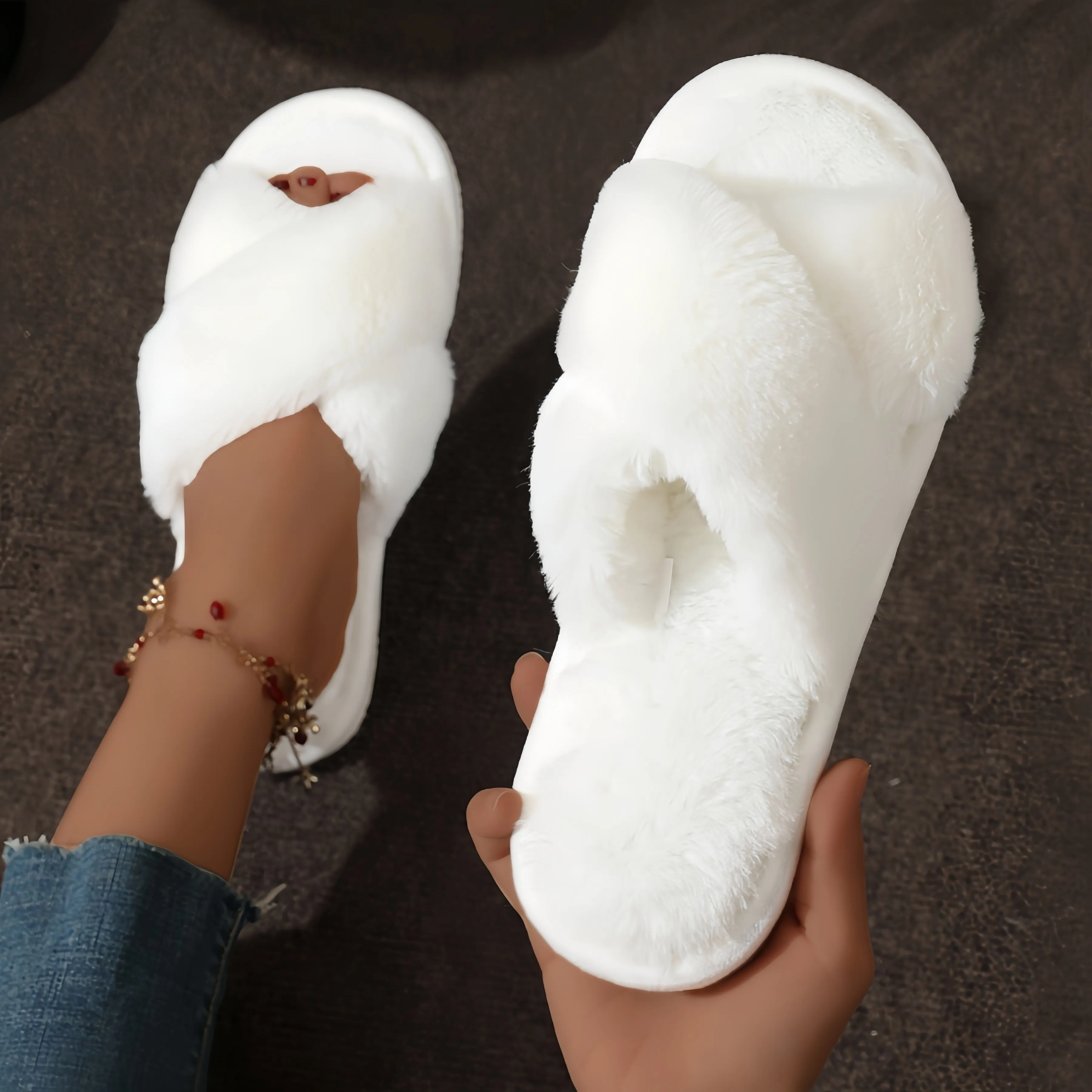 Lisa – Elegant Pluche Indoor Slippers, Comfortabele Slip-On voor Alle Seizoenen