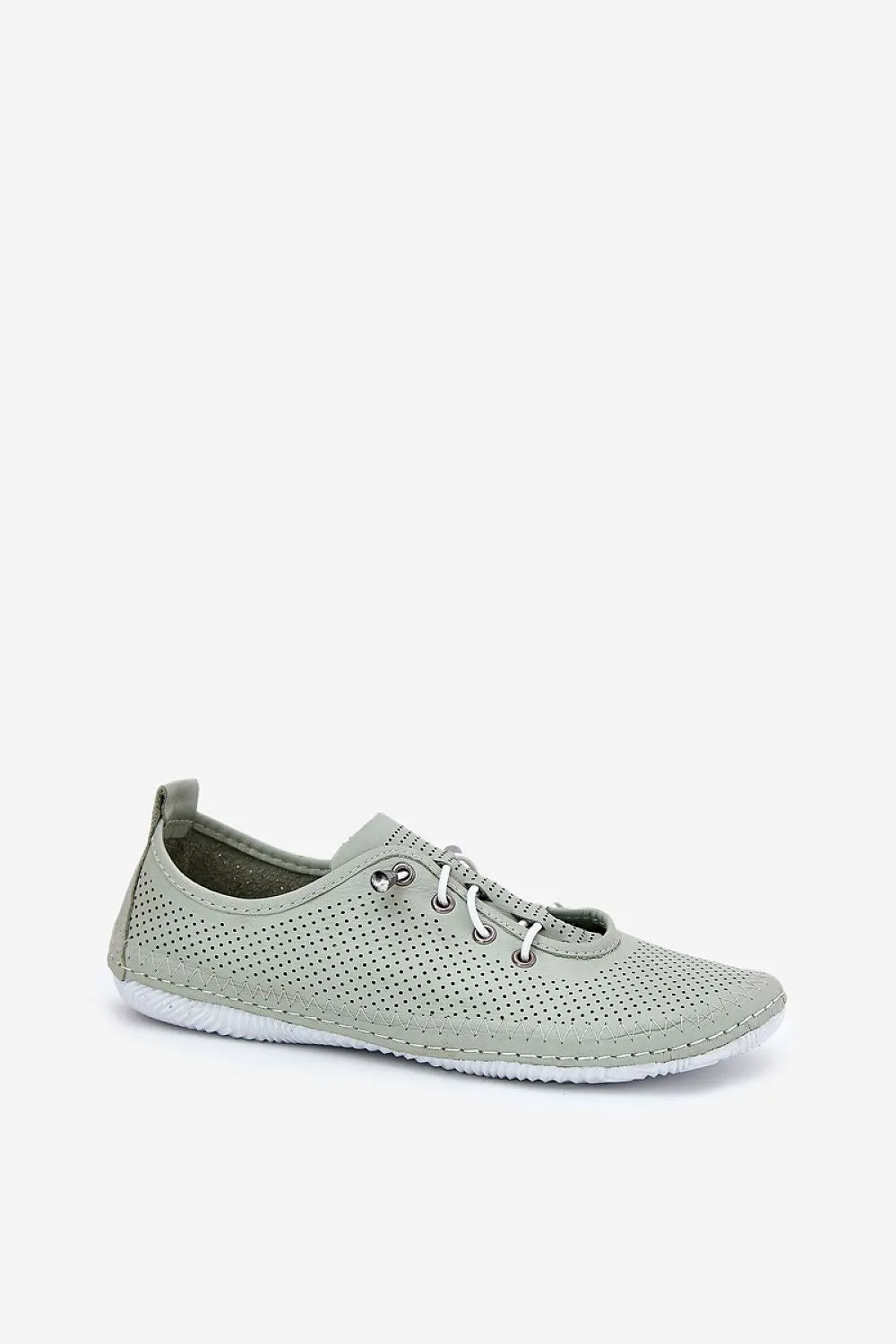 Low Shoes Step in style
