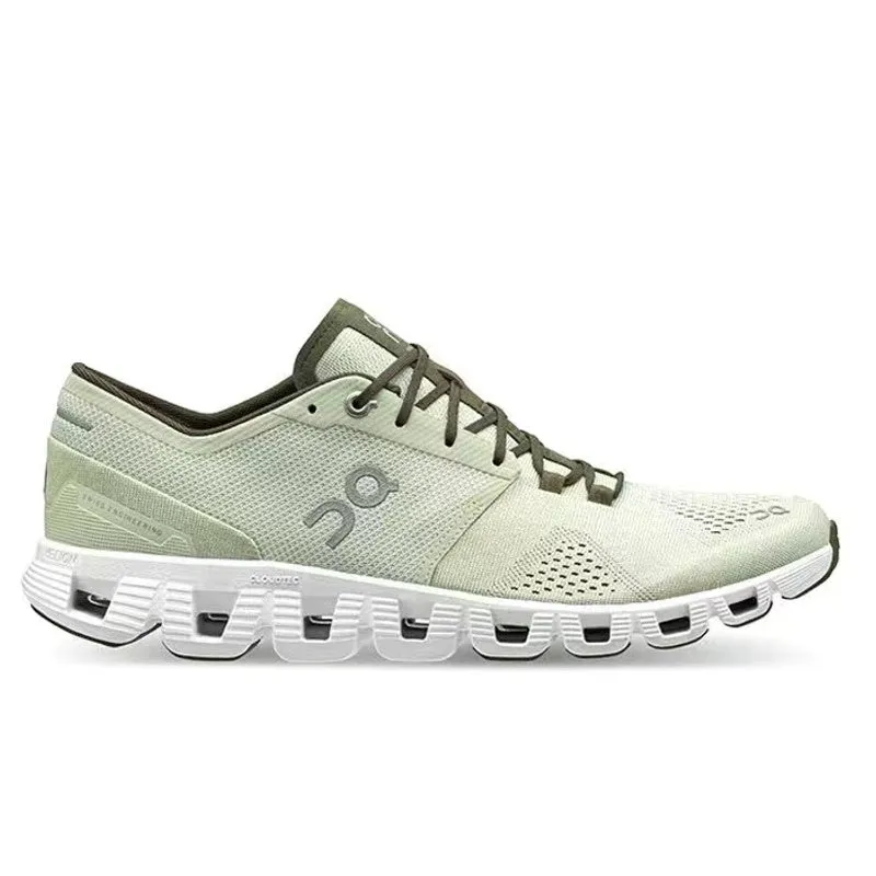 Men Lightweight Functional Running Shoe