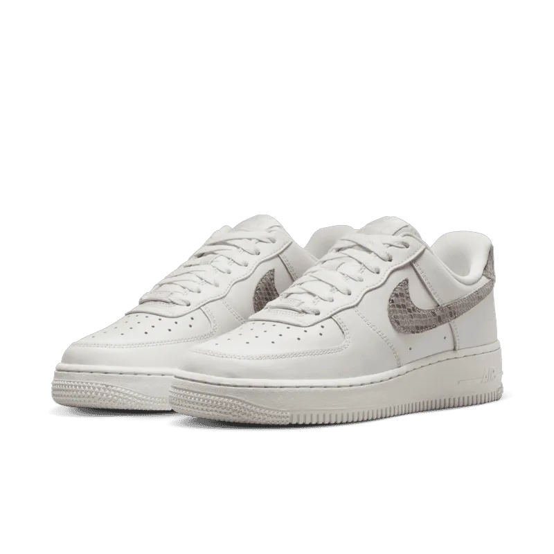 NIKE WMNS AIR FORCE 1 '07