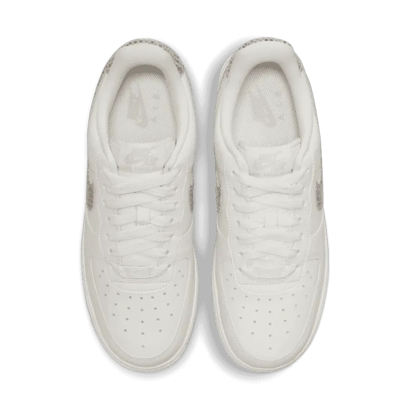 NIKE WMNS AIR FORCE 1 '07