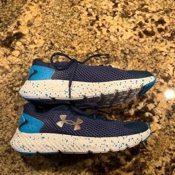 NWT Under Armour Women 7.5 / Youth 6 UA BGS Charged 3 SPC Athletic Shoe