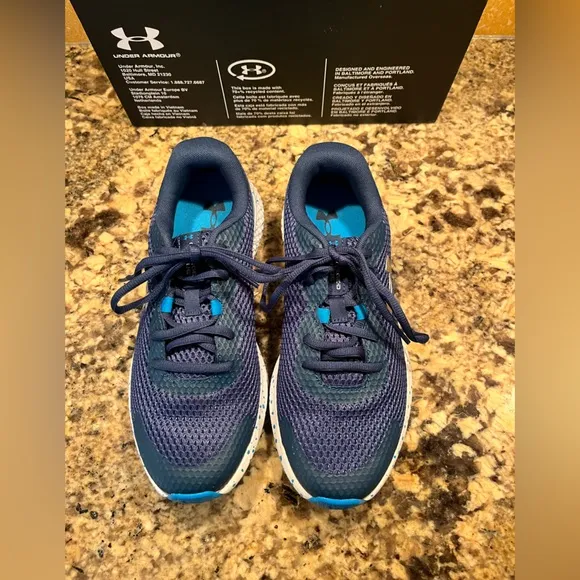 NWT Under Armour Women 7.5 / Youth 6 UA BGS Charged 3 SPC Athletic Shoe