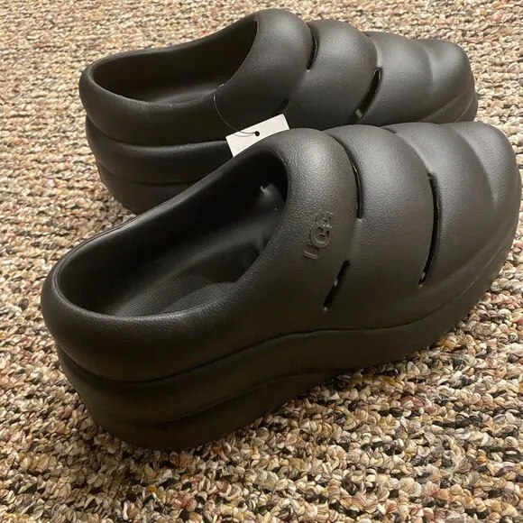 NWT UGG Sport Yeah Clog - Black