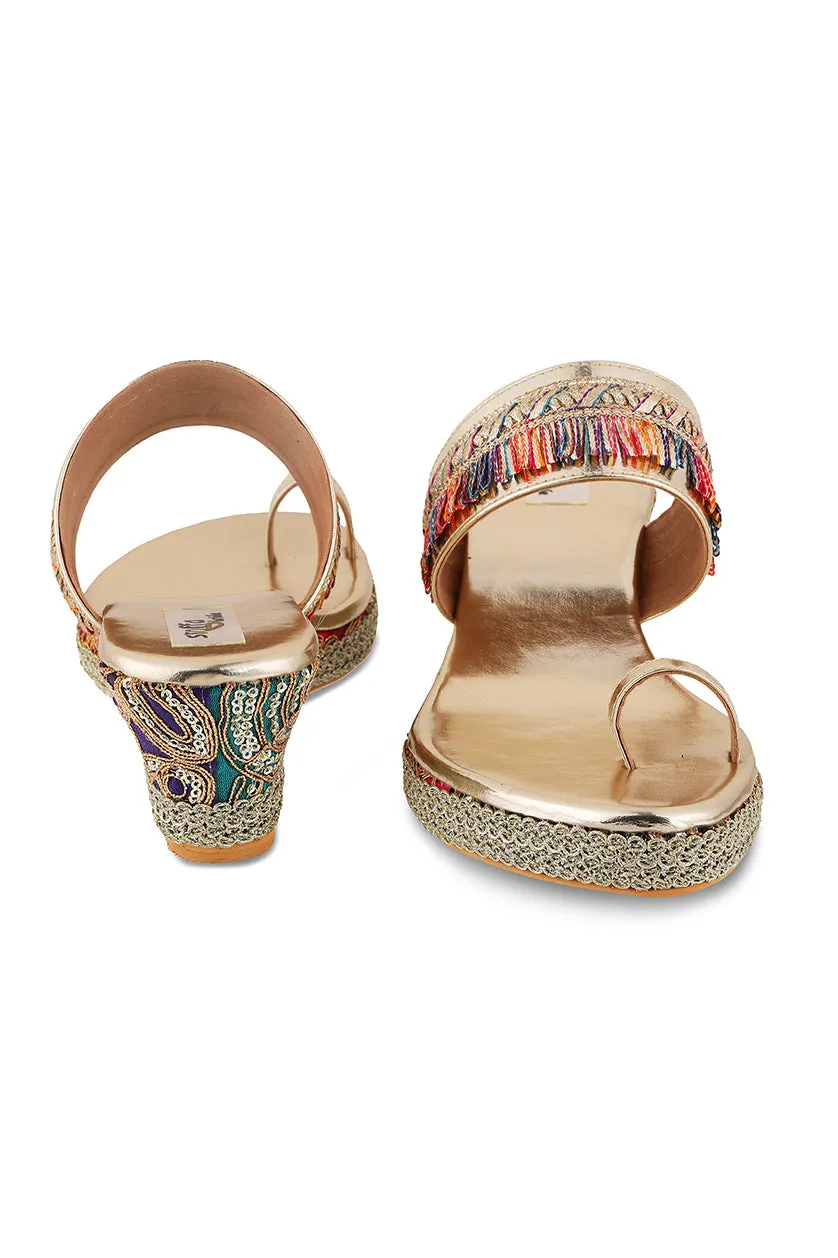 Pastel Brocade Border Low Wedge Champagne