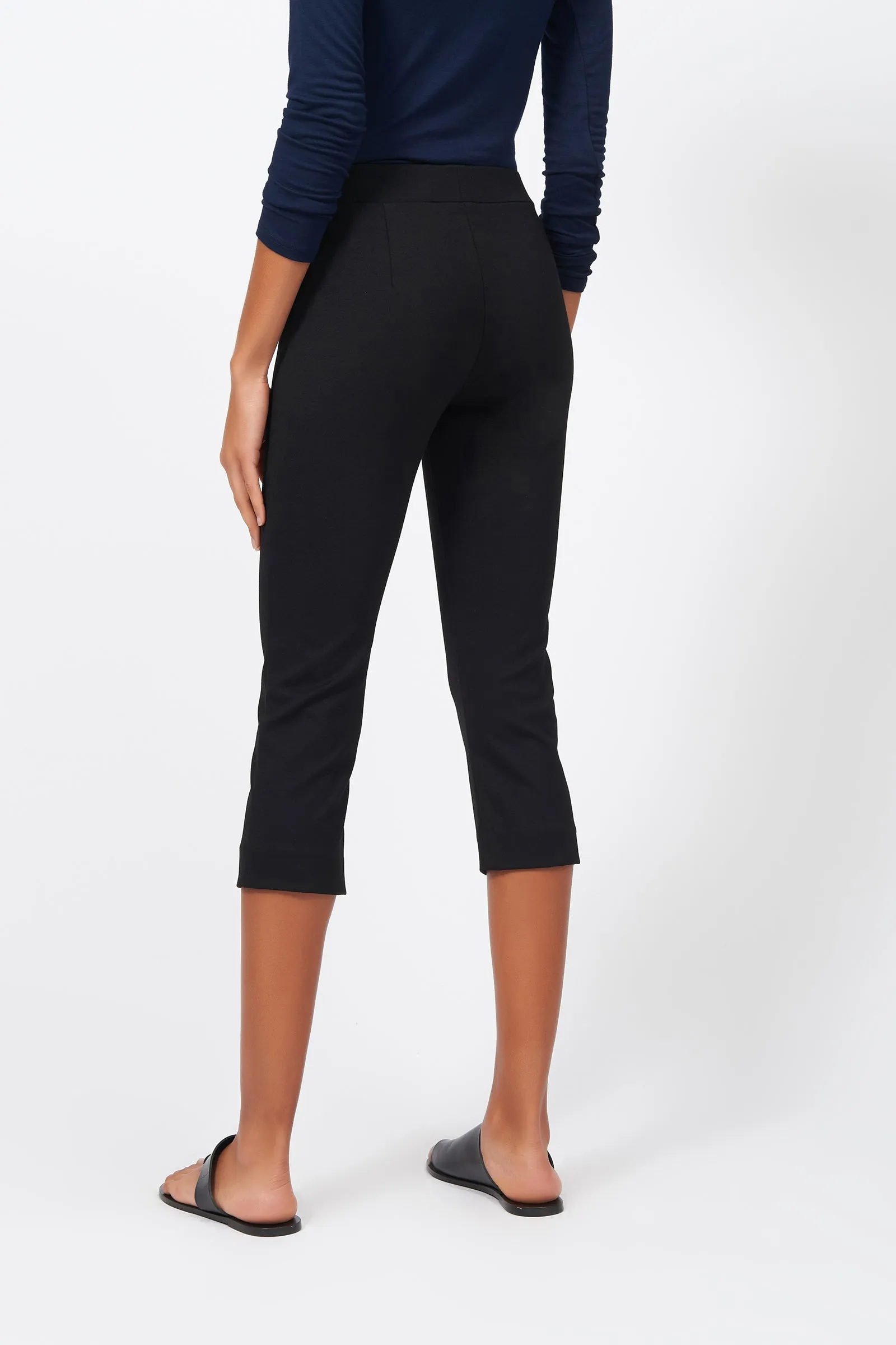 Pintuck Ponte 3/4 Pant - Black