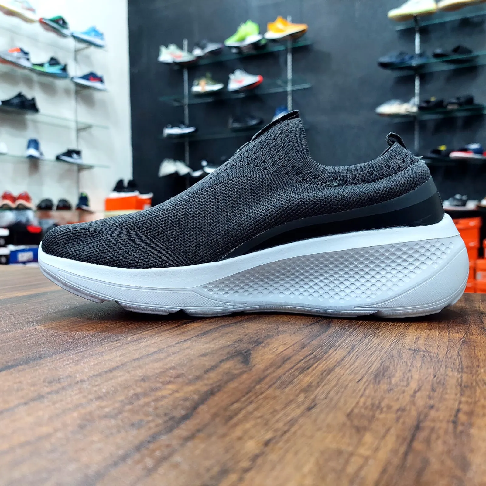 Sketcher Go Run Upraise "Charcoal Gray"