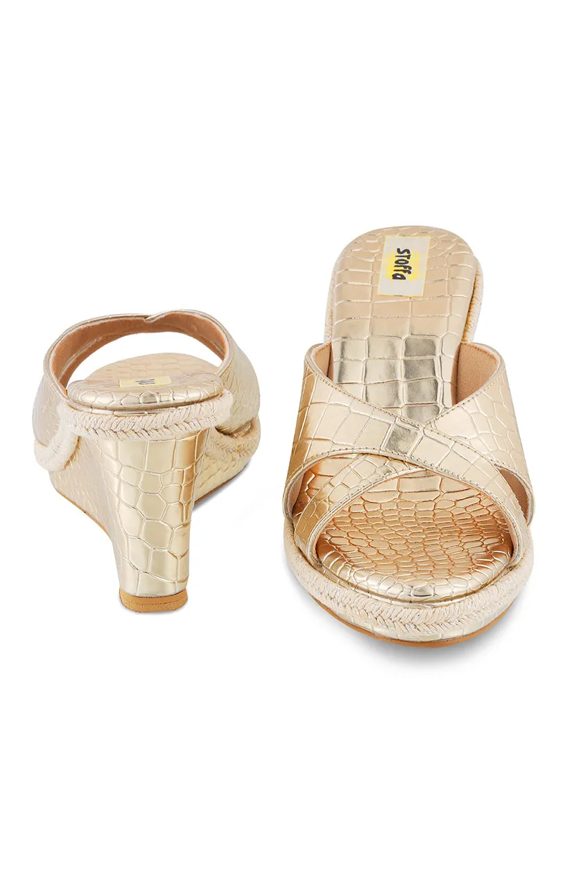 Skin Crossfront High Wedge Gold