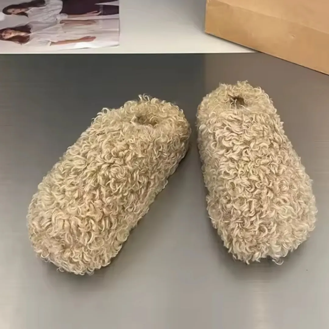Stylische Plüsch-Slipper 2025 – Trendige Outdoor-Indoor