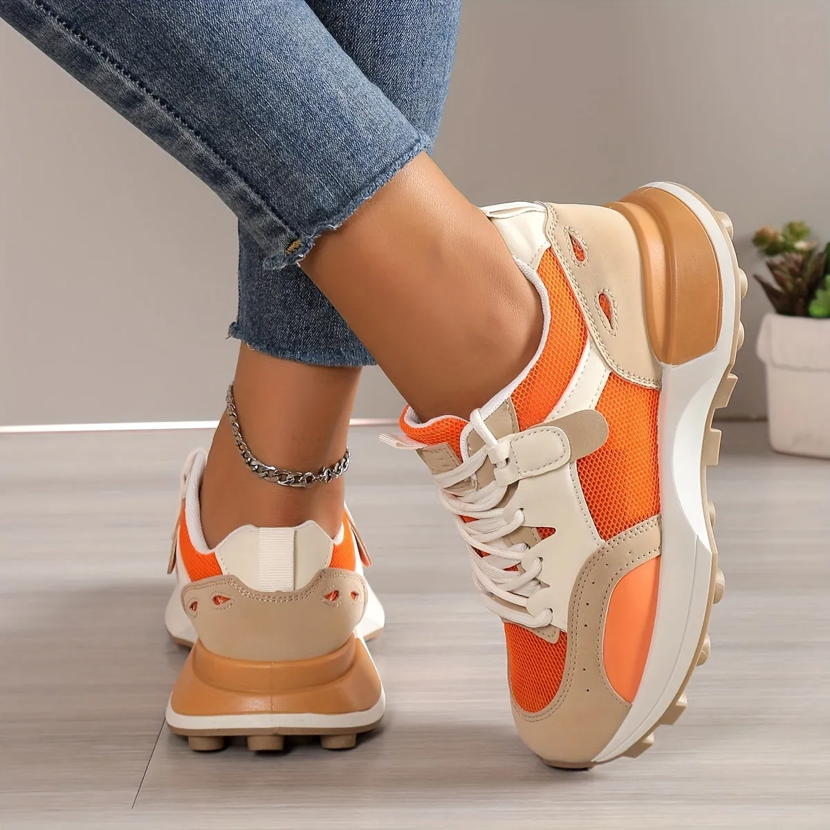 Trainer Bella™ | Women's Chunky Trainers | Breathable Mesh, Lace-Up Design & Cushioned Support